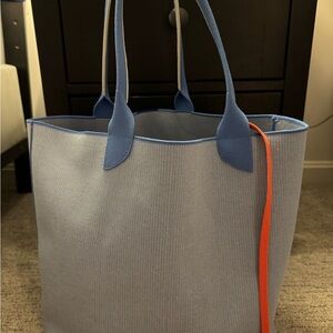 Rothy’s. The Lightweight Tote, blue